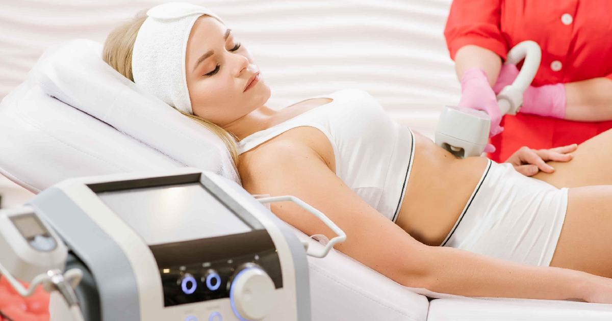 Women receiving CoolSculpting in Newport & South Kingstown RI treatment from a Professional