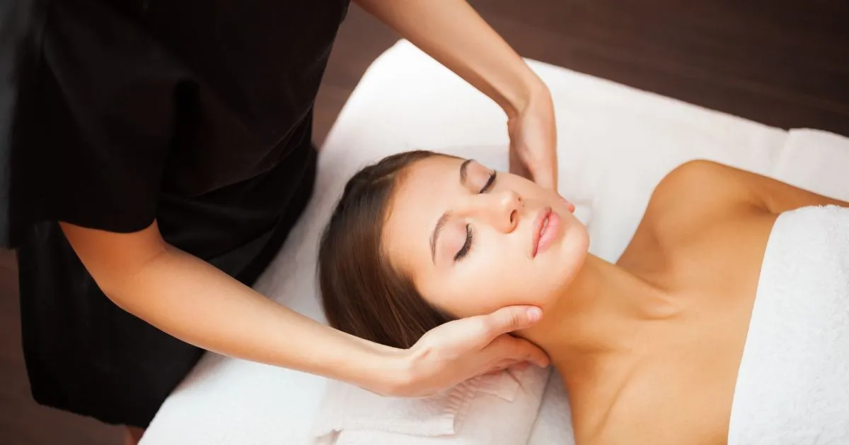 Relaxing Massage Therapy session in Newport & South Kingstown RI